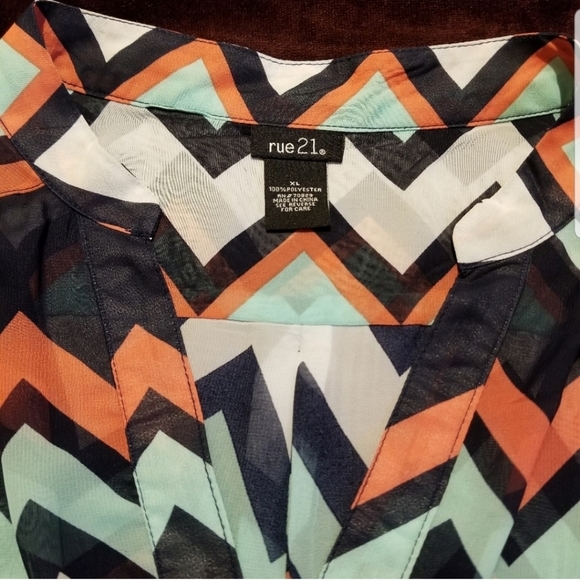 Rue21 Flowy Chevron Tank - Picture 2 of 3